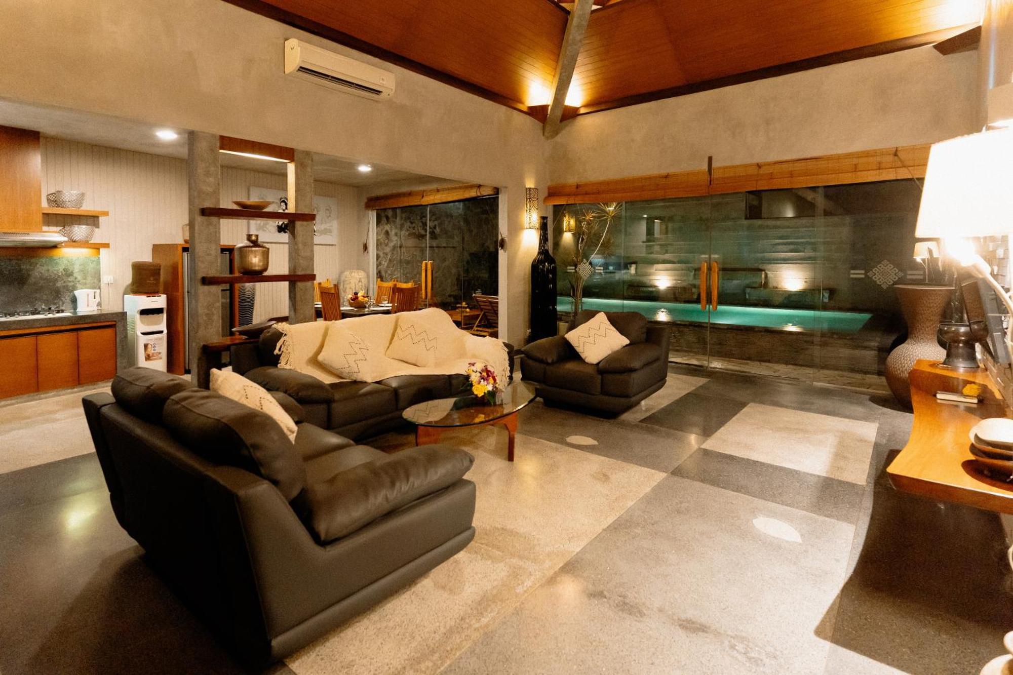 Three-Bedroom Villa Private Pool